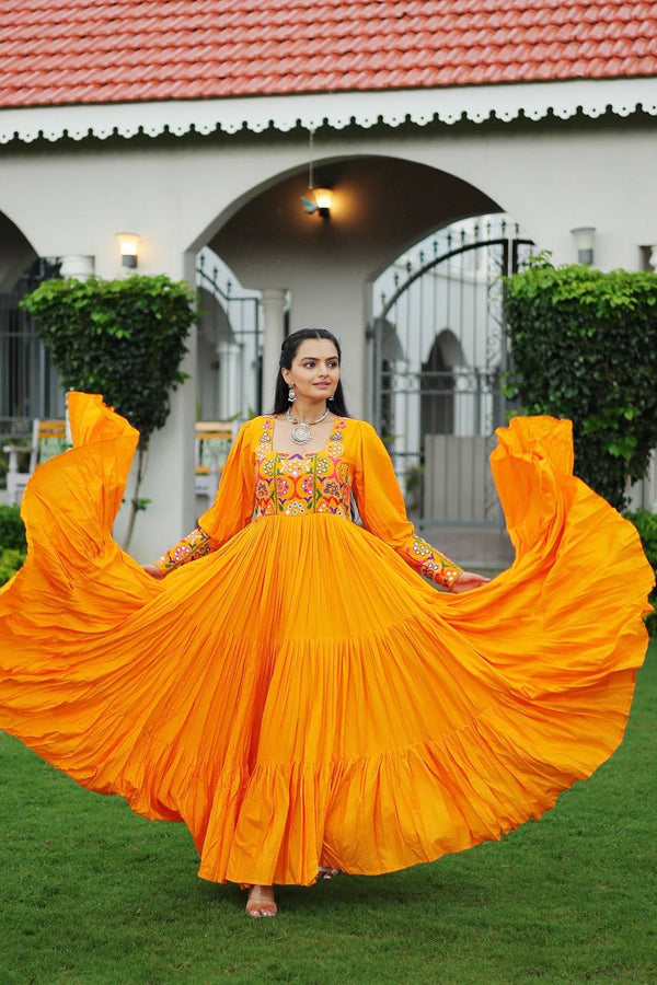 Navratri Special Beautiful Gown With Gamthi Work