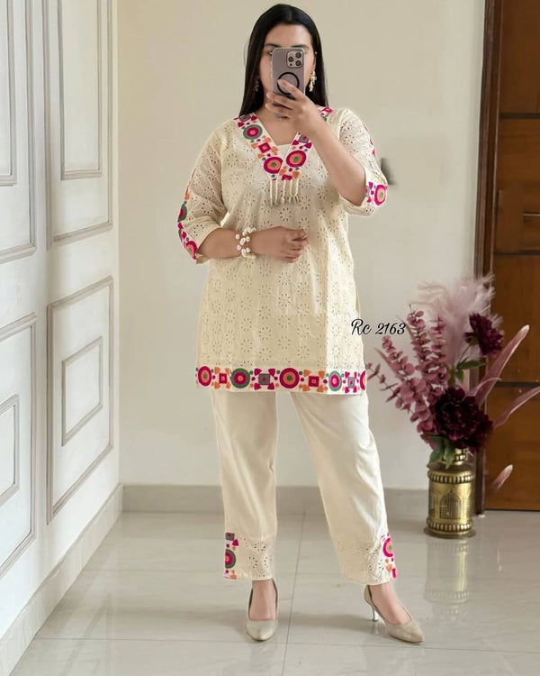 Designer Co-ord Set Top And Bottom With Thread Work