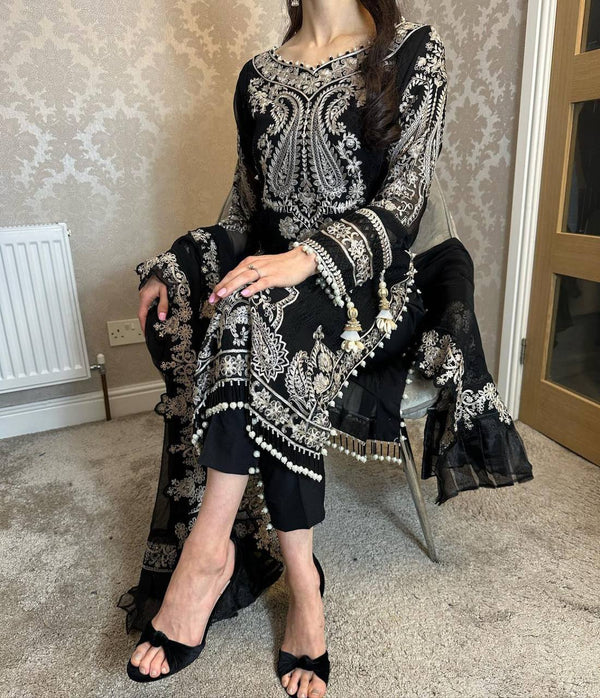 Party Wear Look Beautiful Top And Bottom With Dupatta