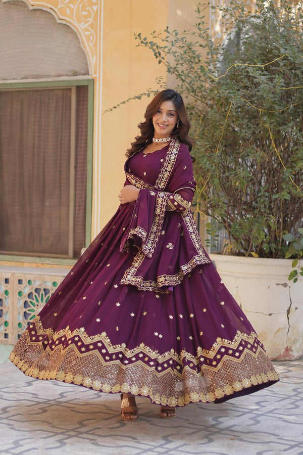 Party Wear Look Gown With Zari & Sequins Embroidery Work